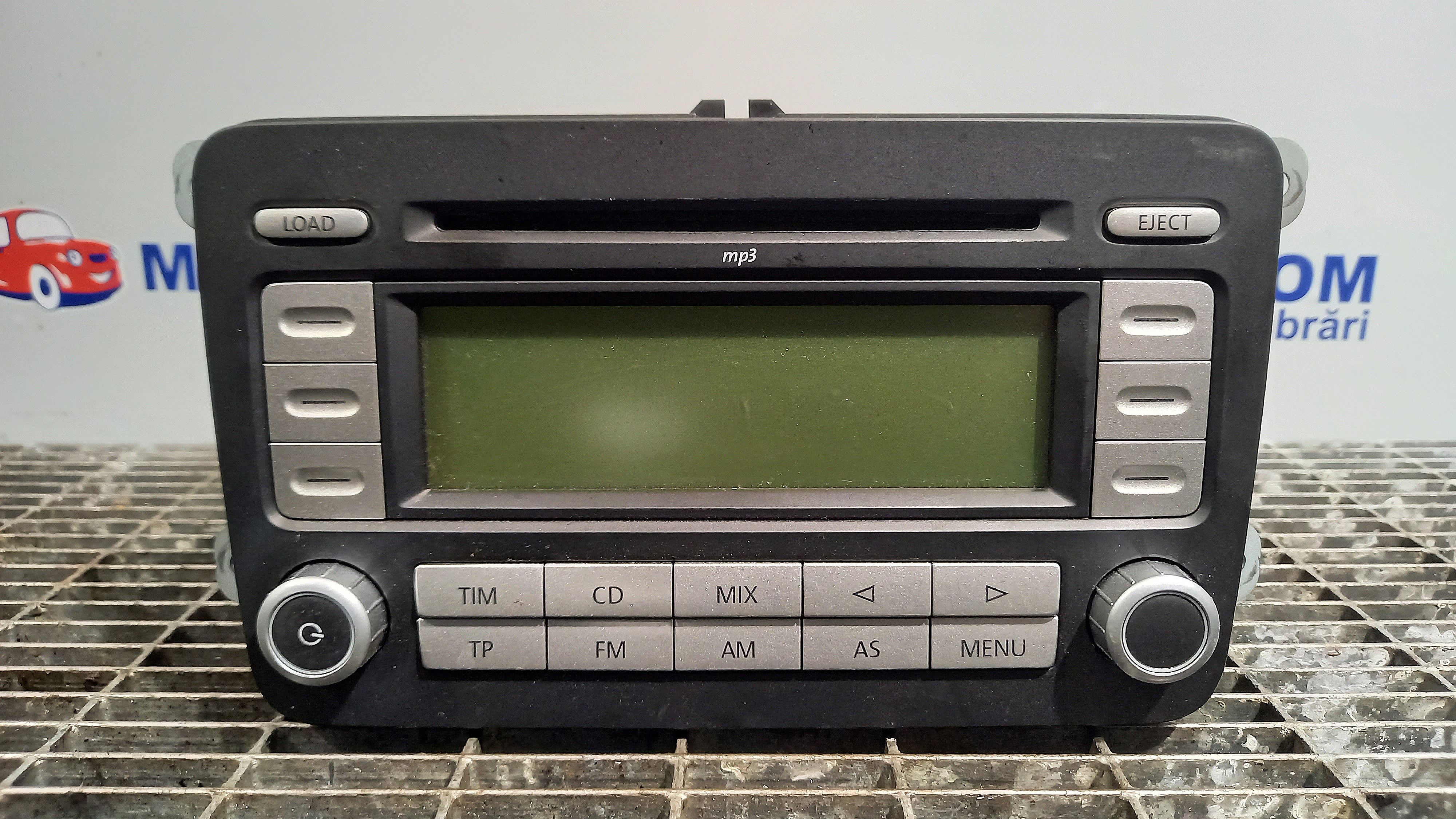 Radio cd VW PASSAT 3C0035195C - Dezmembrari auto MATEROM